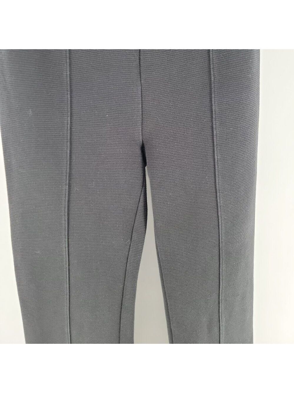 Ann Taylor Ribbed Ponte Knit Pants Black Side Zip Button Cuff Detail Size 4 - Picture 7 of 13